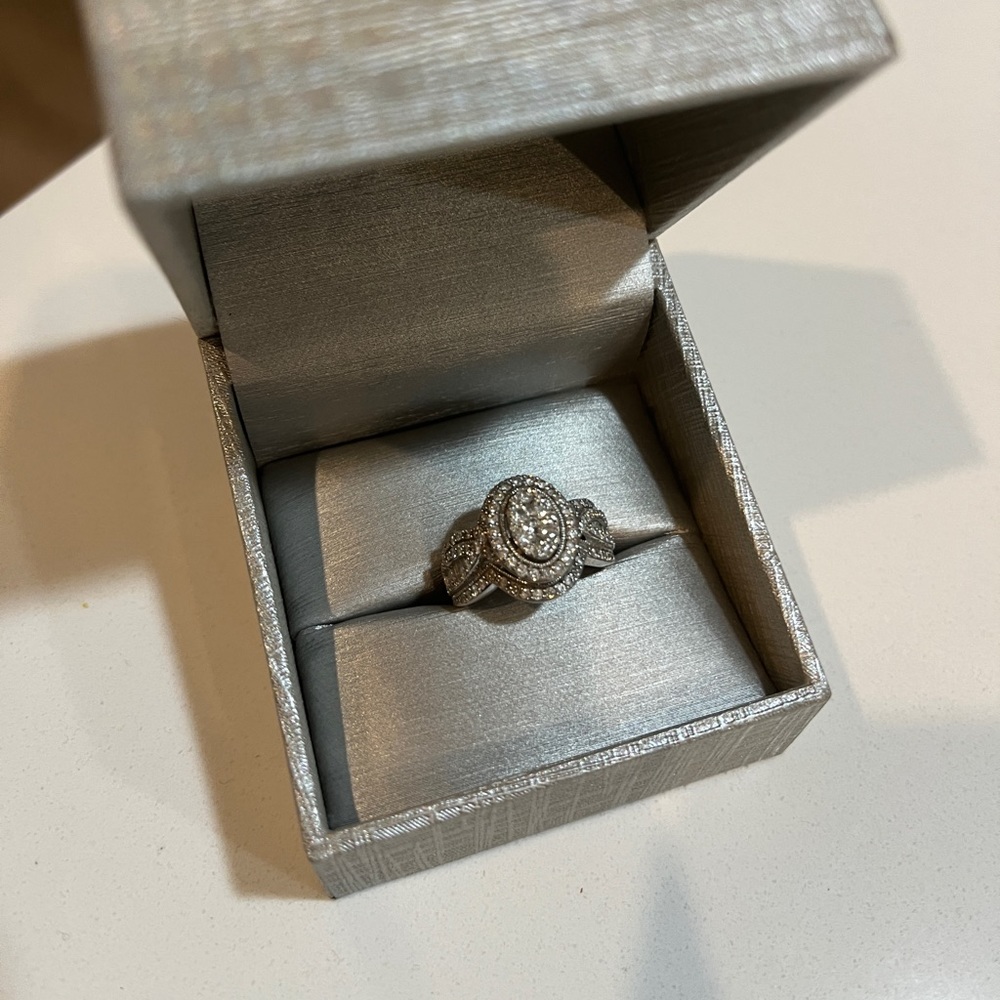 Zales diamond ring size 6.5